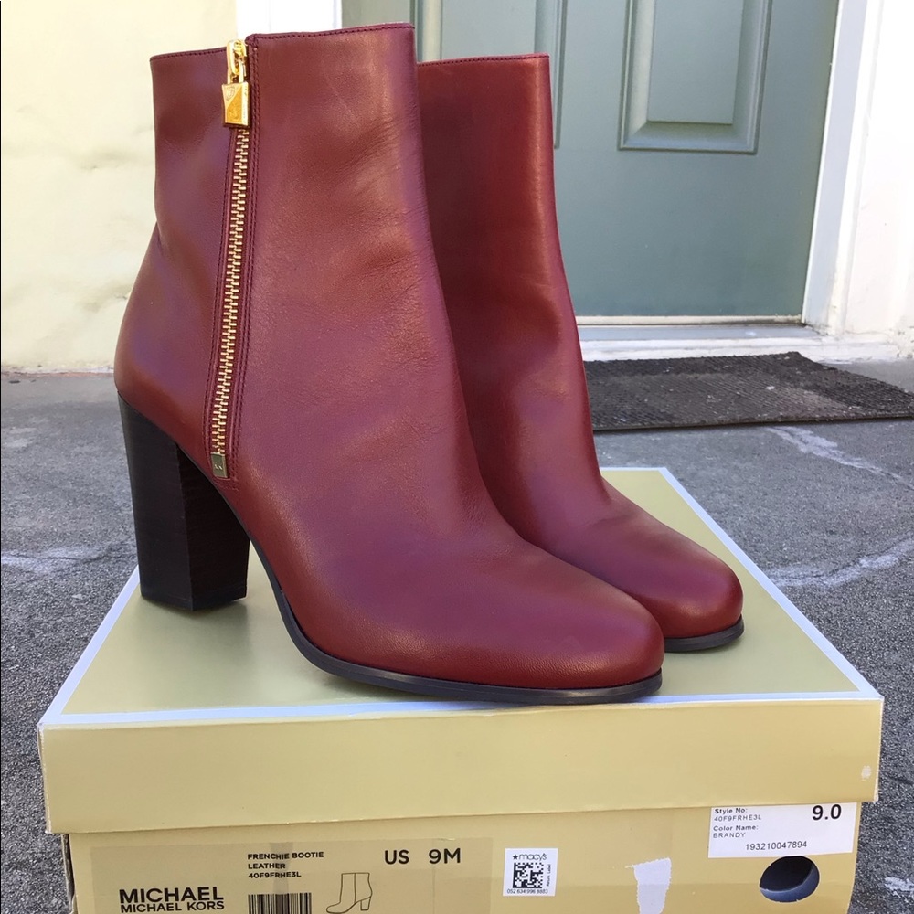 Michael Kors Frenchie Bootie, Brandy , size 9